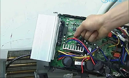 双辽美的空调电话是多少