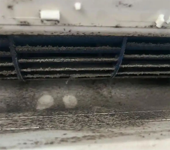 双辽空调吹的风有股烧焦味是怎么回事